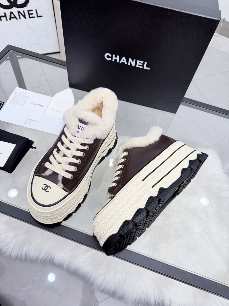 Ch**el sport shoes